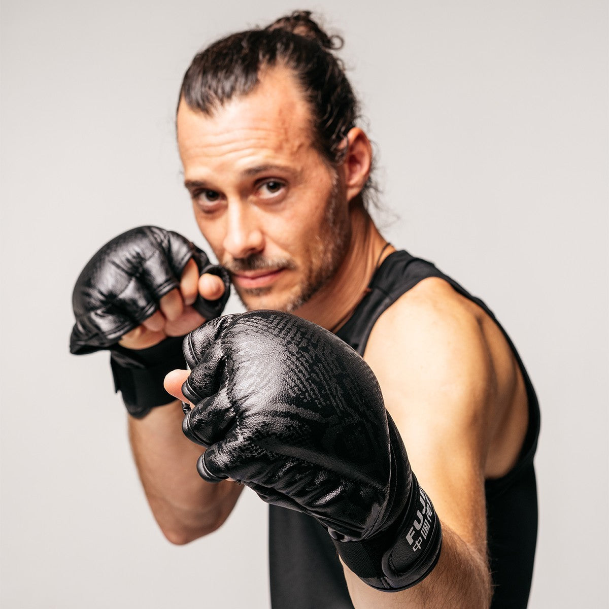 Cobra Vinyl Free Finger Gloves