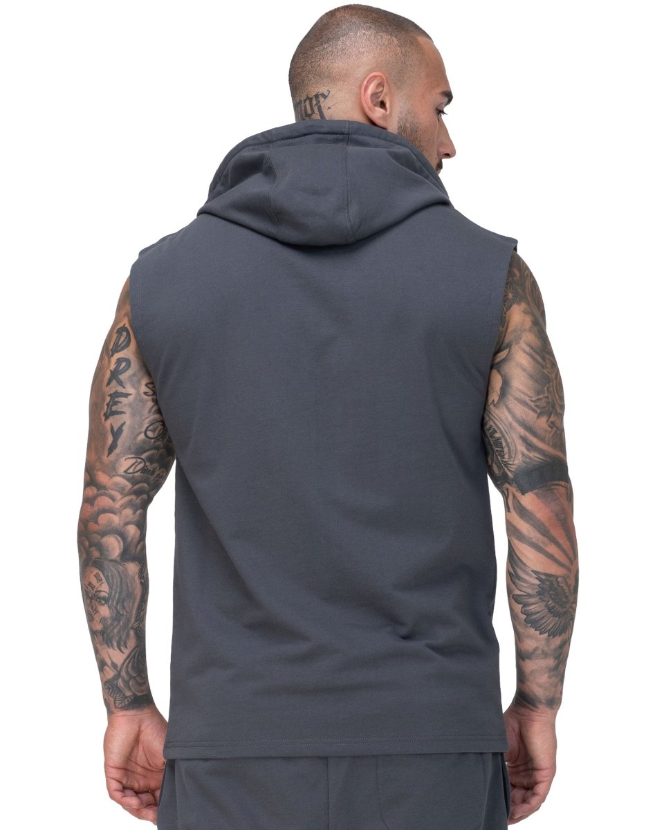 Detalj av den justerbara huvan med snörning av BenLee ärmlös sweatshirt