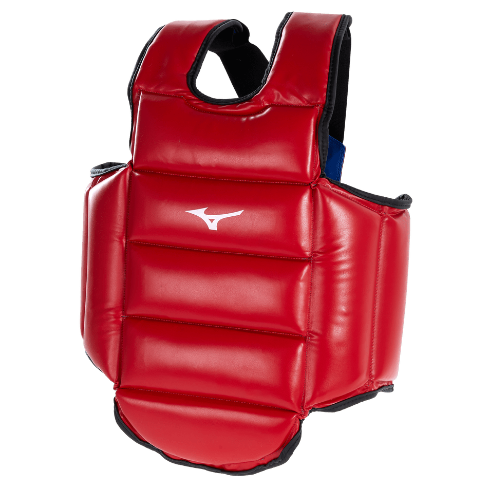 Vedere a variantei roșii a armurii Mizuno reversibile.