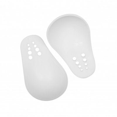 Detail of the two removable semi-rigid cups of the Adidas breast protector.