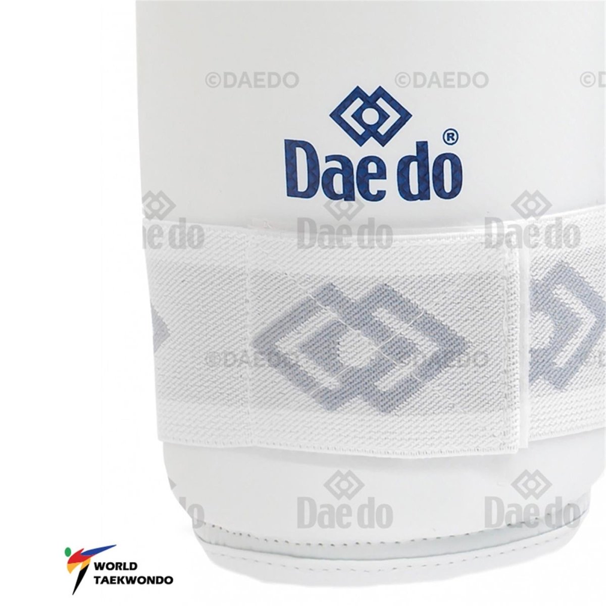 Daedo 世界跆拳道认证白色前臂护具