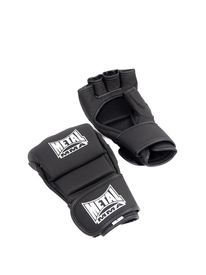 View of the palm of The Claw MMA Metal Boxing gloves, detail of the elastic and velcro closure system