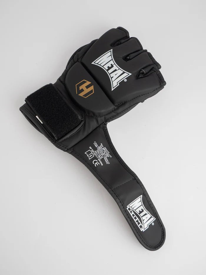 Palm view of Hexagone MMA gloves, free thumb detail for professional grappling