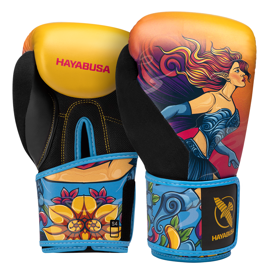 Hayabusa S4 Youth Epic boxningshandskeset för barn med magisk älvagrafik på en rosa bakgrund