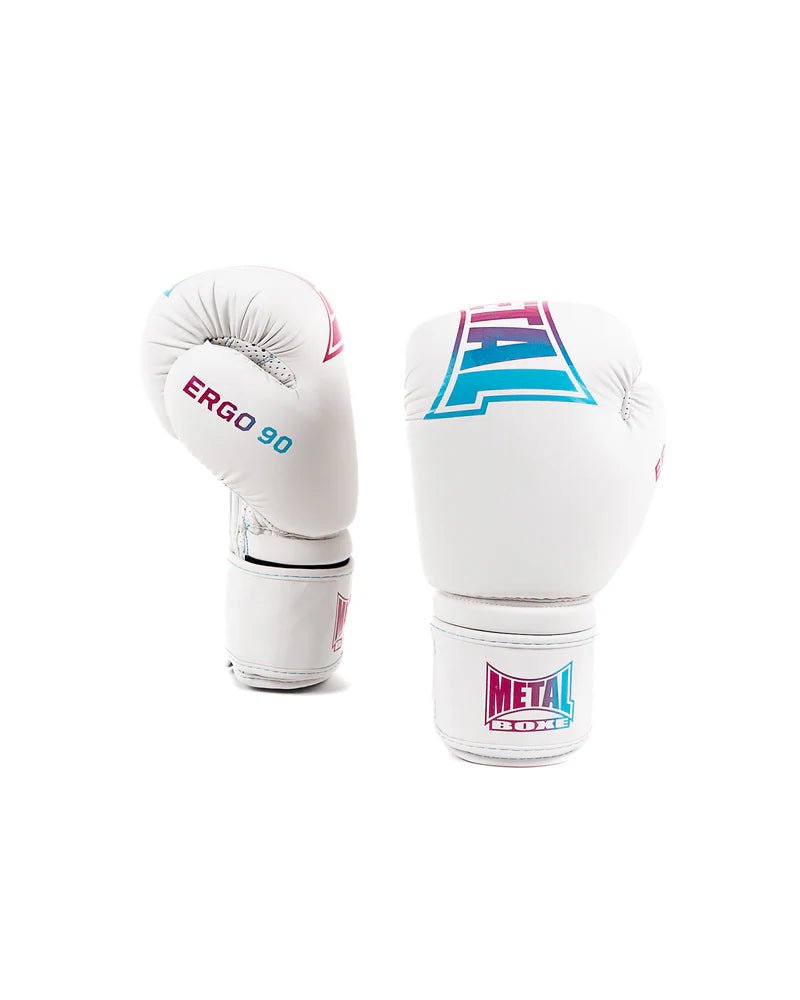Para białych rękawic Metal Boxing Ergo 90 Miami Vibe, o profesjonalnym anatomicznym kształcie, przeznaczonym do boksu.