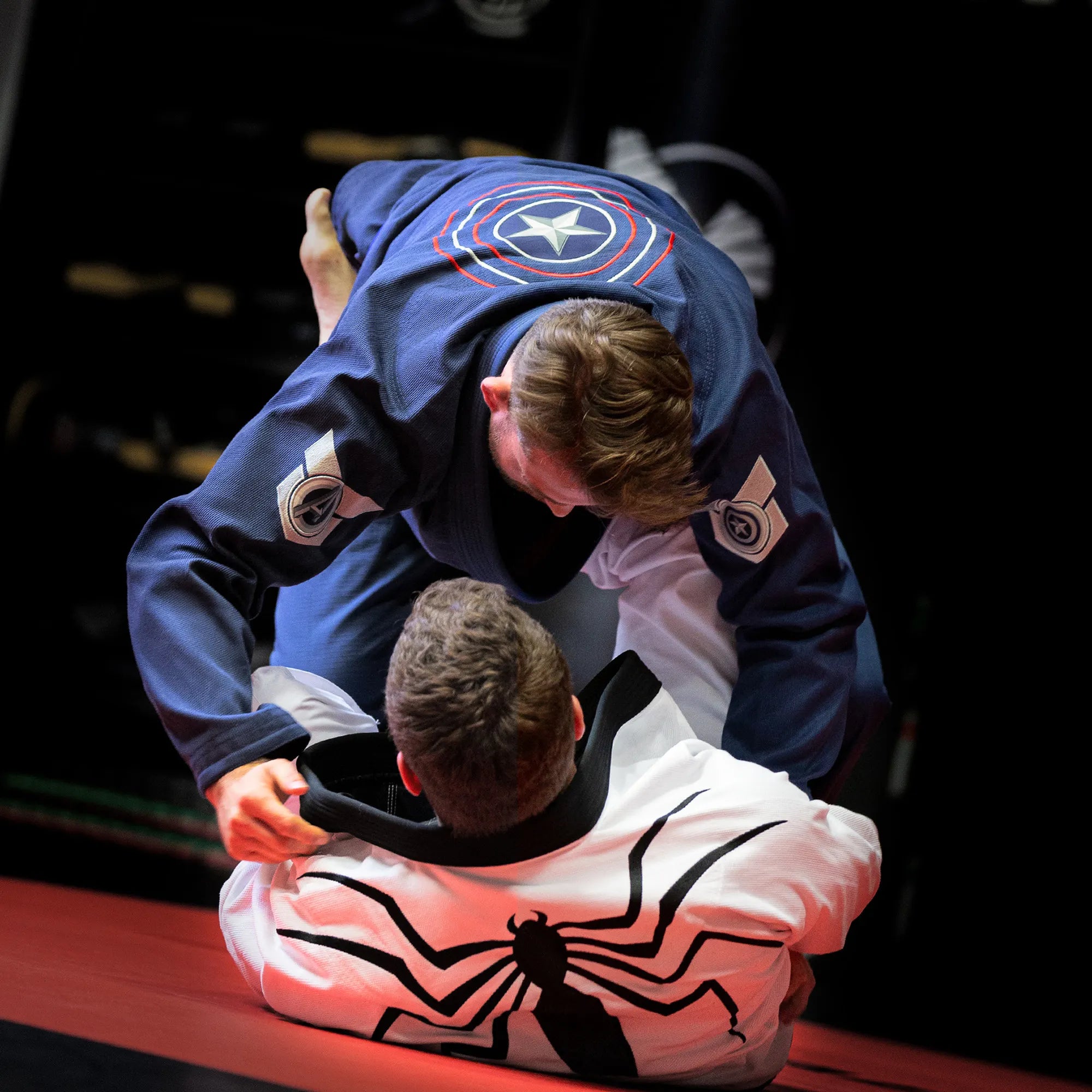 Fodera interna decorata a tema Marvel per il Gi Hayabusa Captain America.