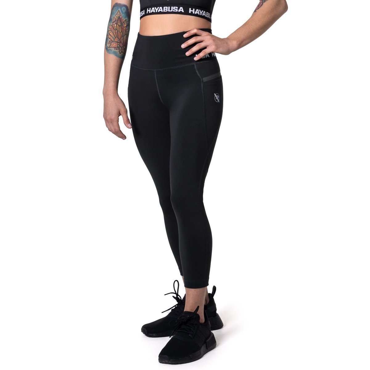 Framifrån av Hayabusa High Rise svarta högmidjade 3/4-leggings för kvinnor
