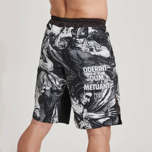 Bakdetalj av det svarta midjebandet på LEONE x IUTER MMA-shortsen, med en ren vy av den bakre mittpanelen