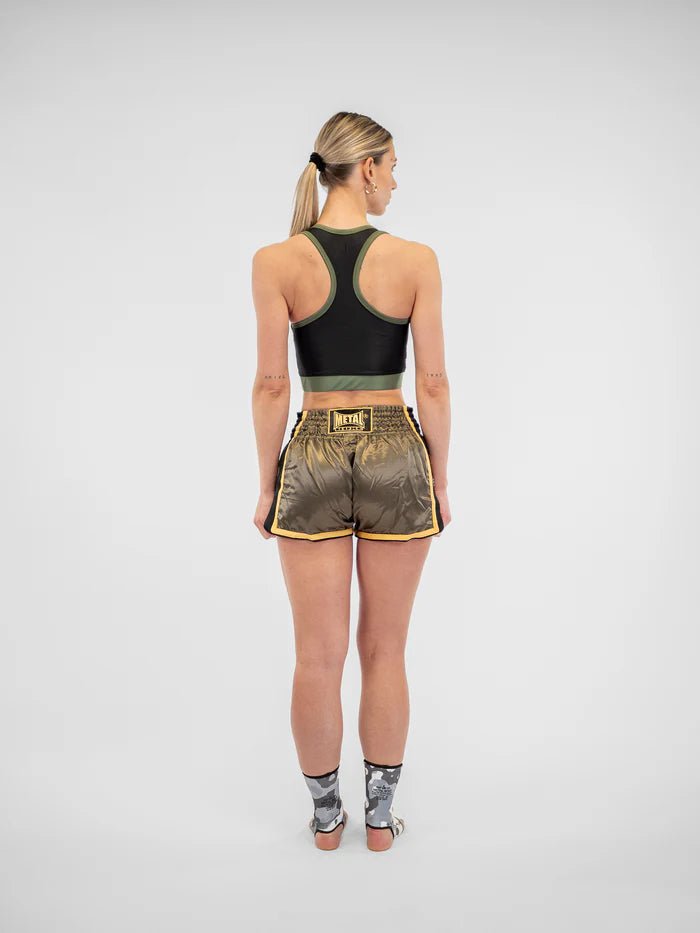 Achteraanzicht Muay Thai damesshort Metal Boxing Extrem militair groen elastische taille