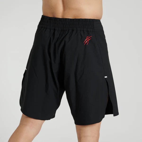 Achteraanzicht van de zwarte Leone Primal Instinct short voor training en competitie