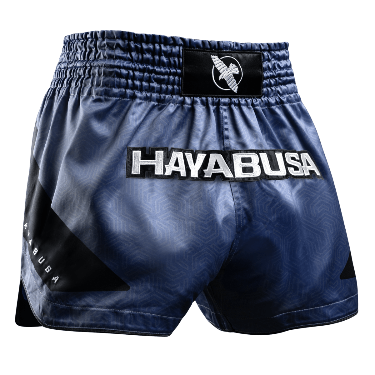 Celana pendek Muay Thai Hayabusa Core berwarna biru terlihat dari depan dengan bahan kain satin