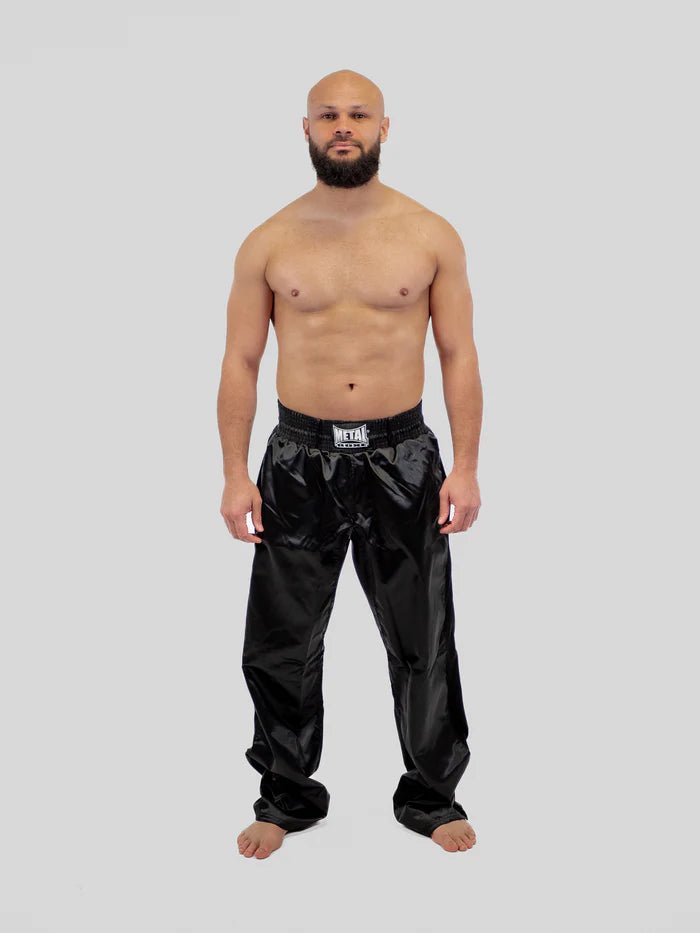 Vedere frontală principală Full Contact Metal Boxe Prima pantaloni negri din satin pentru copii