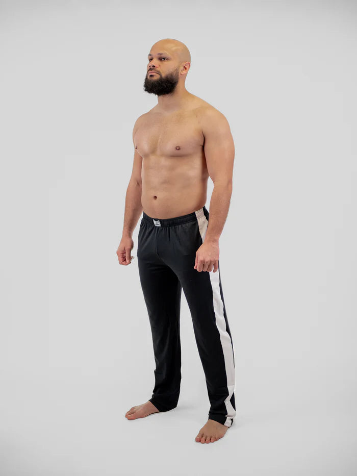 Vista frontale principale pantaloni Savate Metal Boxe nero bianco approvati per competizione