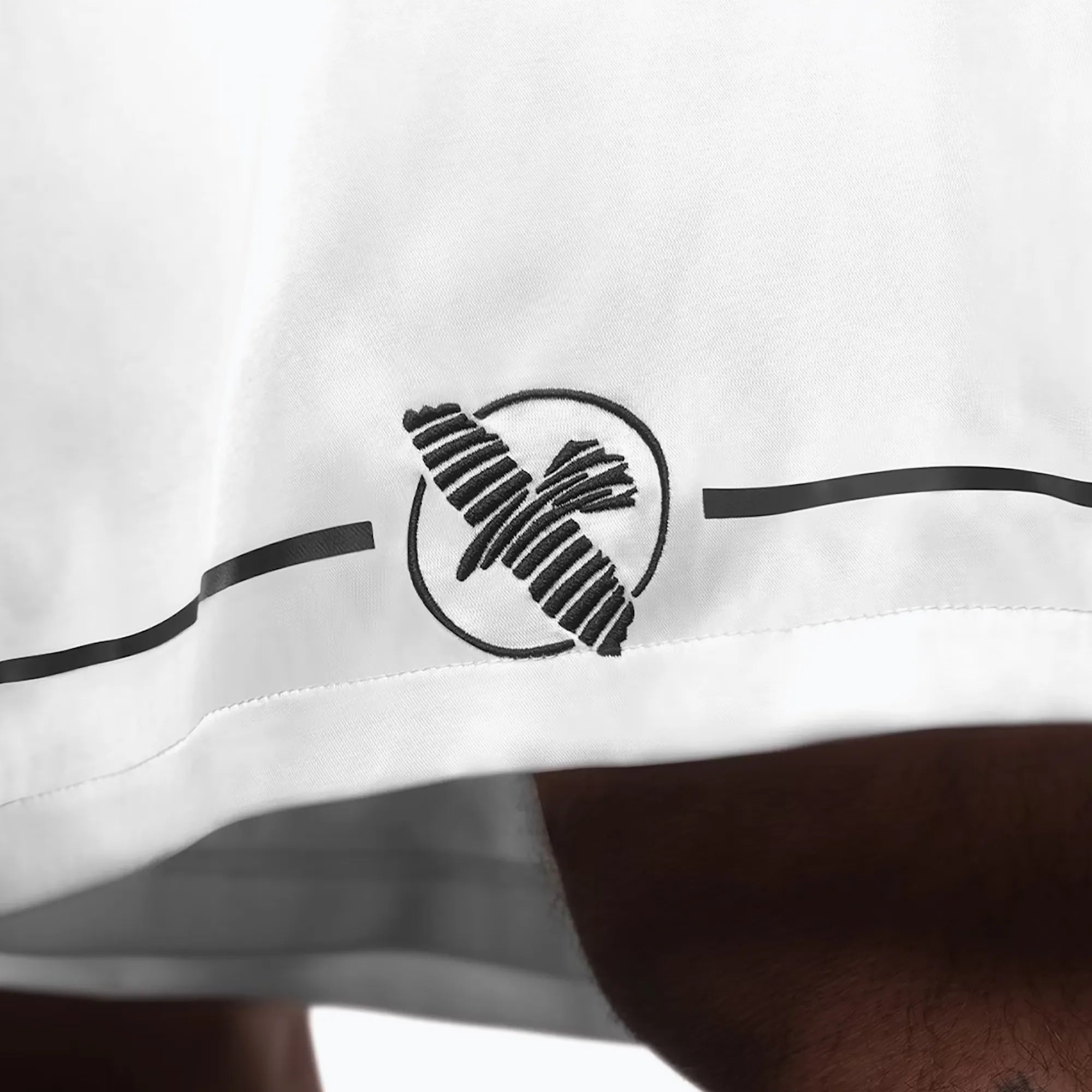 Patch ricamata logo Hayabusa shorts boxe bianco