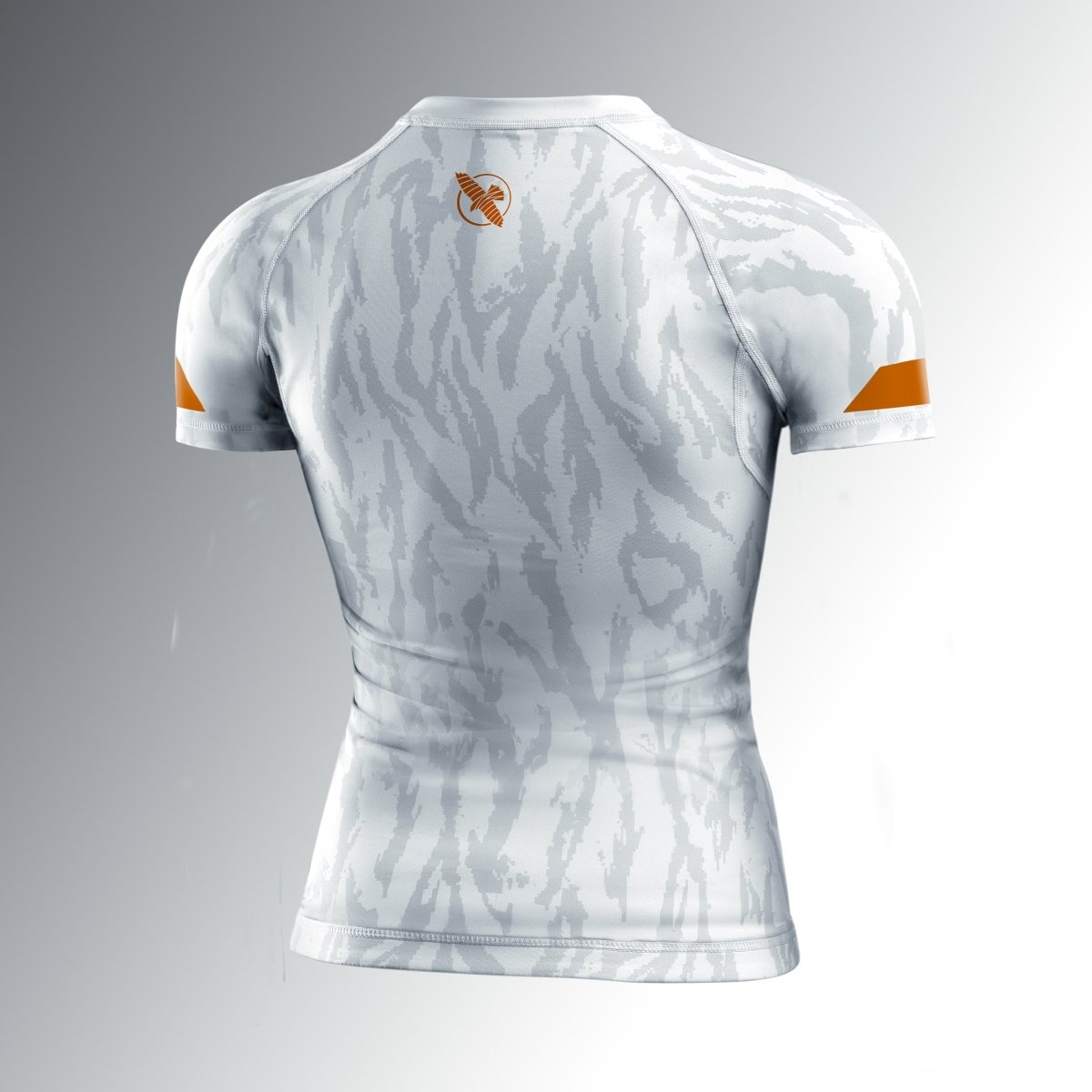 Bakifrån av Hayabusa Apex white Ash rashguard för kvinnor, anti-skav ultraformad passform