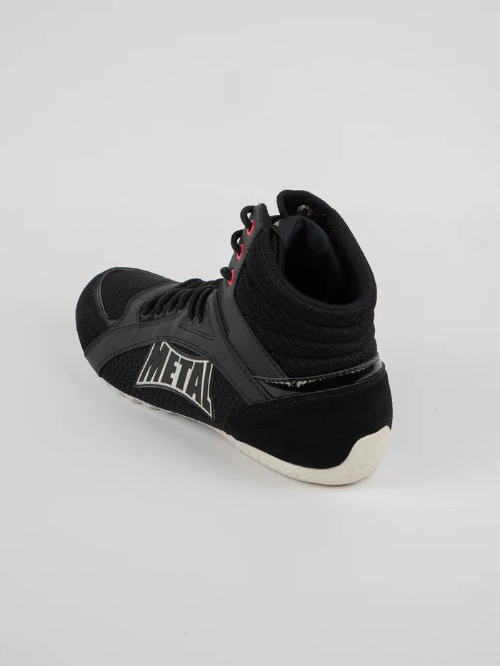 Rear view of the black Metal Boxe Viper III single shoe, focus on the heel support and ankle lacing