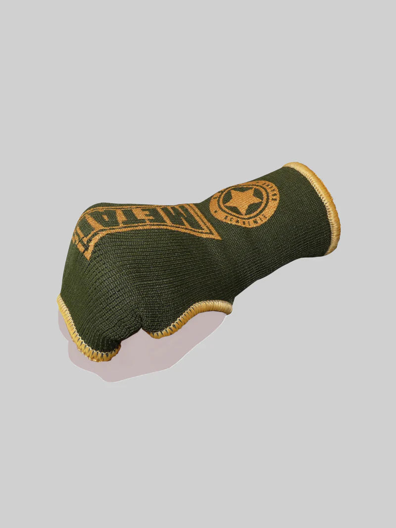 Military green Metal Boxe half-finger underglove worn on mannequin, view of the cotton fit