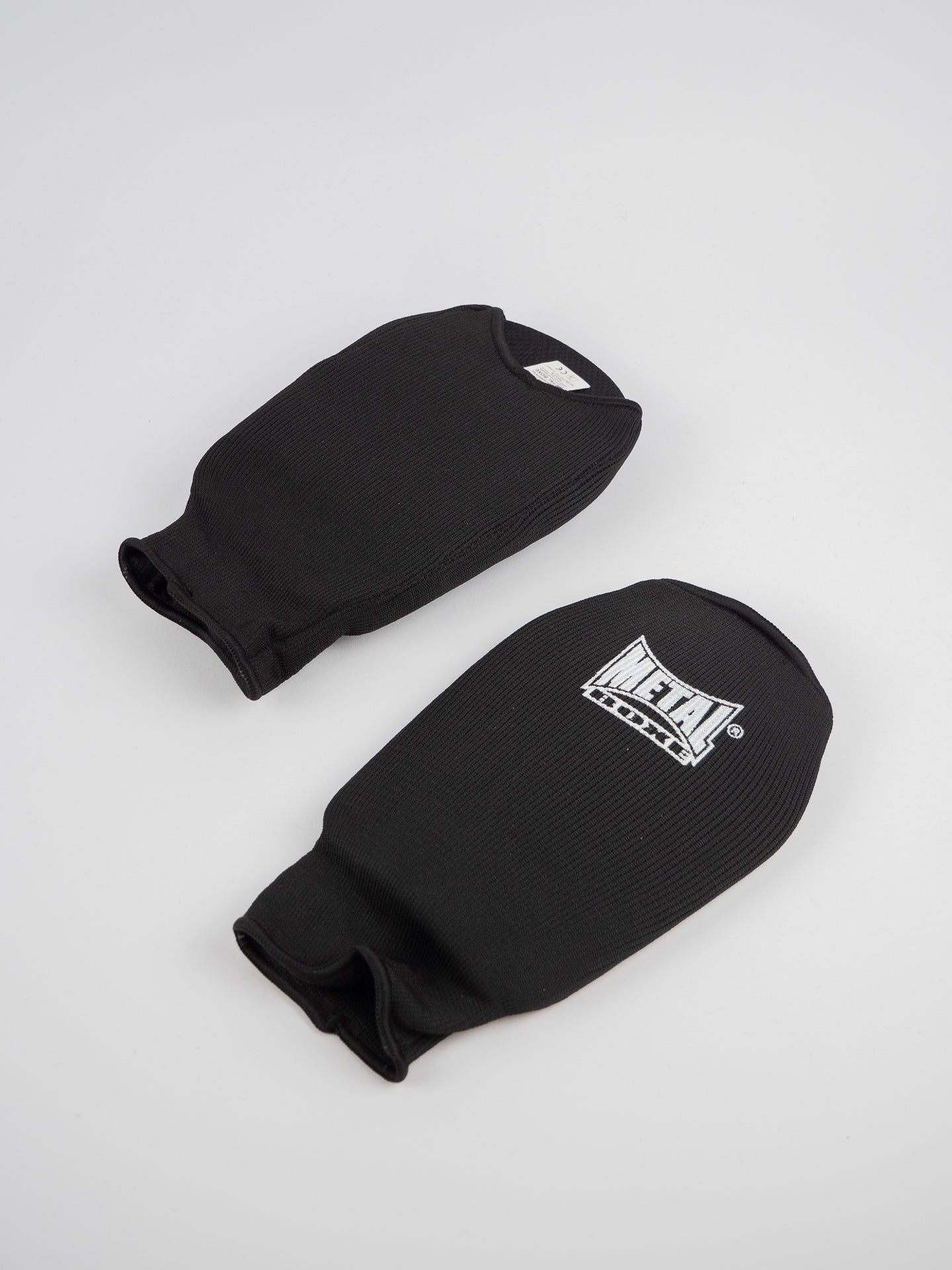 Protección para Antebrazo de Algodón Negro – Seguridad y Agilidad