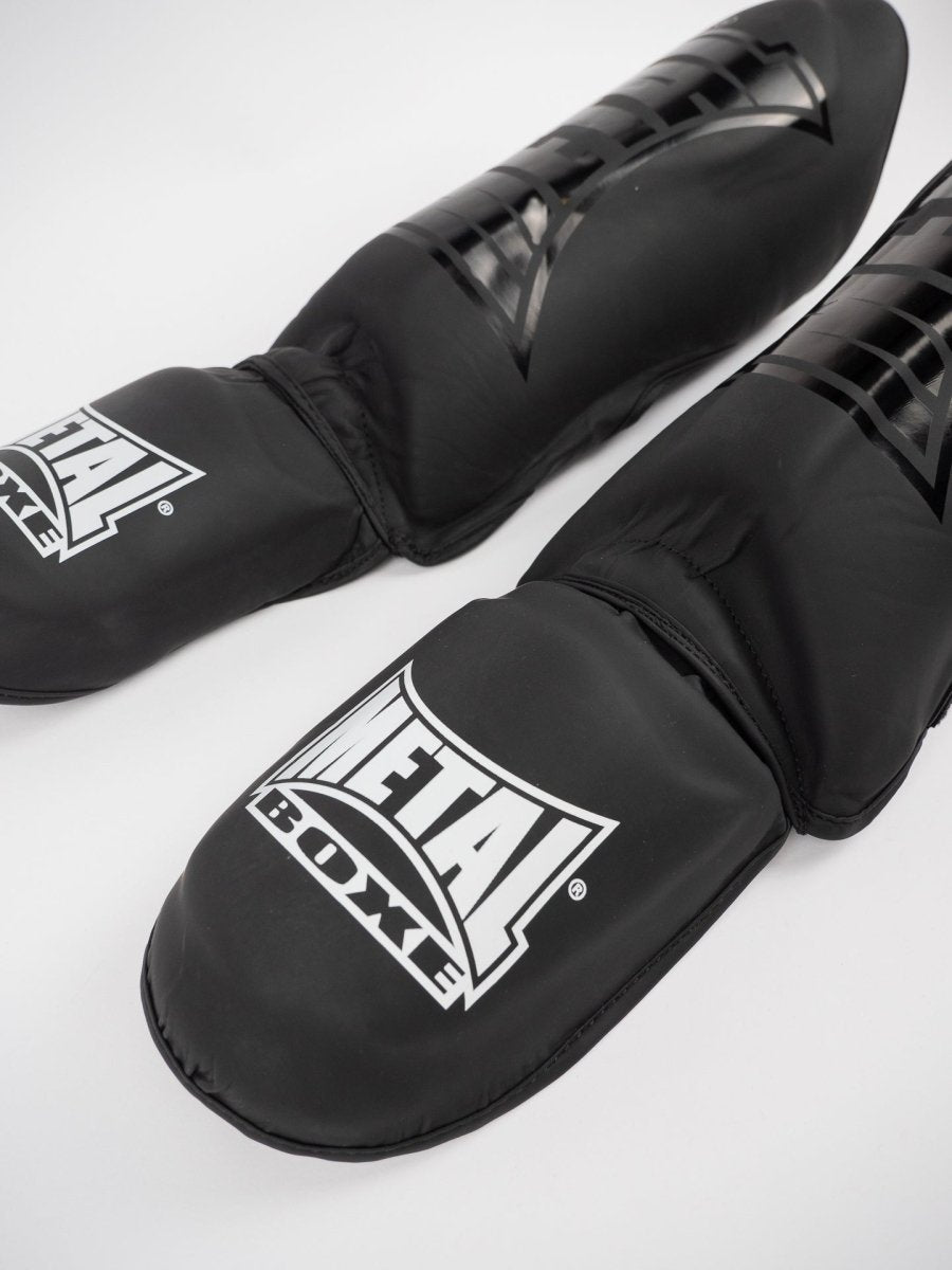 Paratibia con Parapiede Black Light – Leggerezza e Protezione Anatomica - Fight Club Store