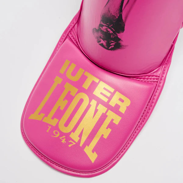 IUTER Lion Skull Shin Guard