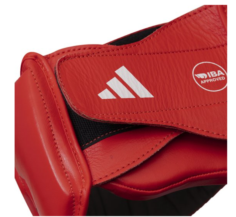 casco da pugilato Adidas approvato per le gare dilettantistiche.Colore rosso,chiusura con doppio velcro sul retro