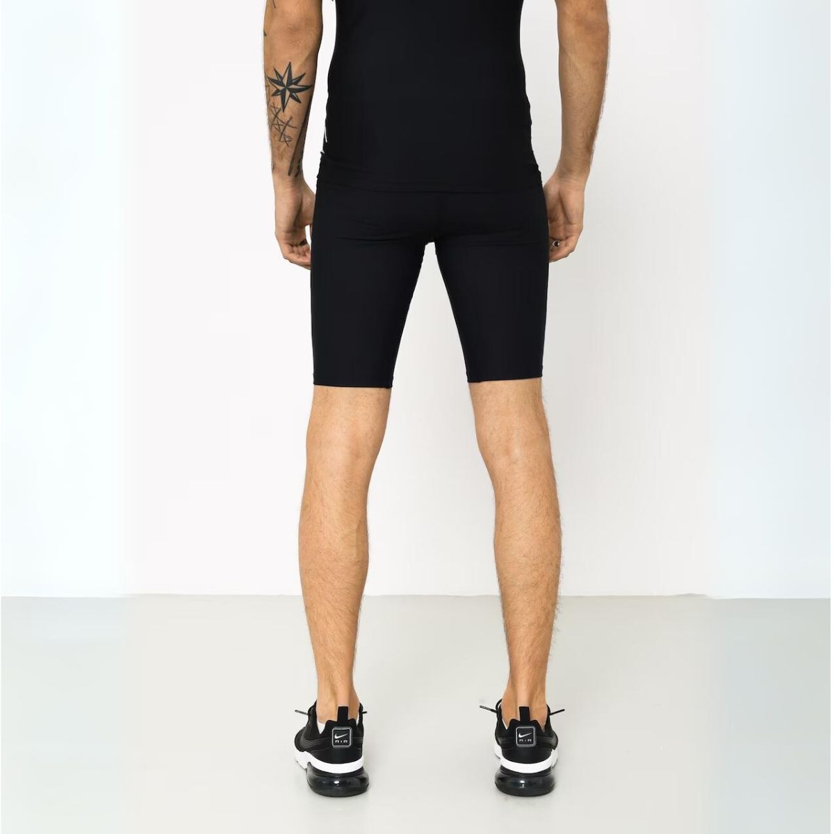 Compression Short RVCA