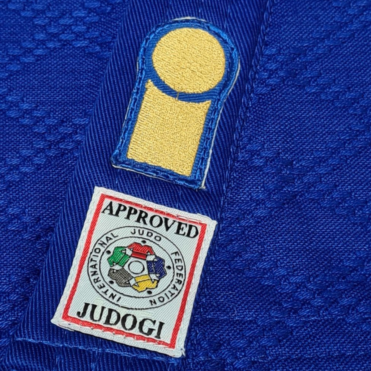 Judogi Essimo Gold APPROVED IJF Blue