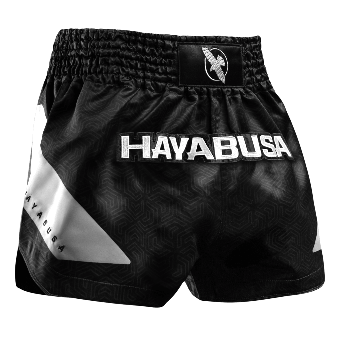 Short de Muay Thai Hayabusa Core noir vu de face en tissu satiné
