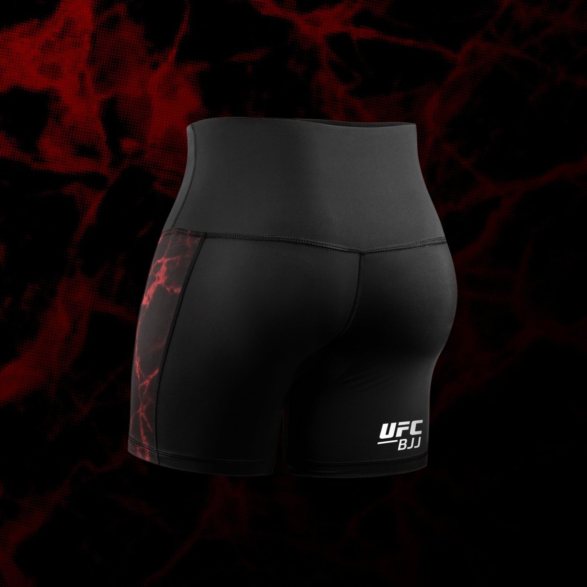 Achteraanzicht van de zwart-rode Vale Tudo UFC damesshort, compressie-snit