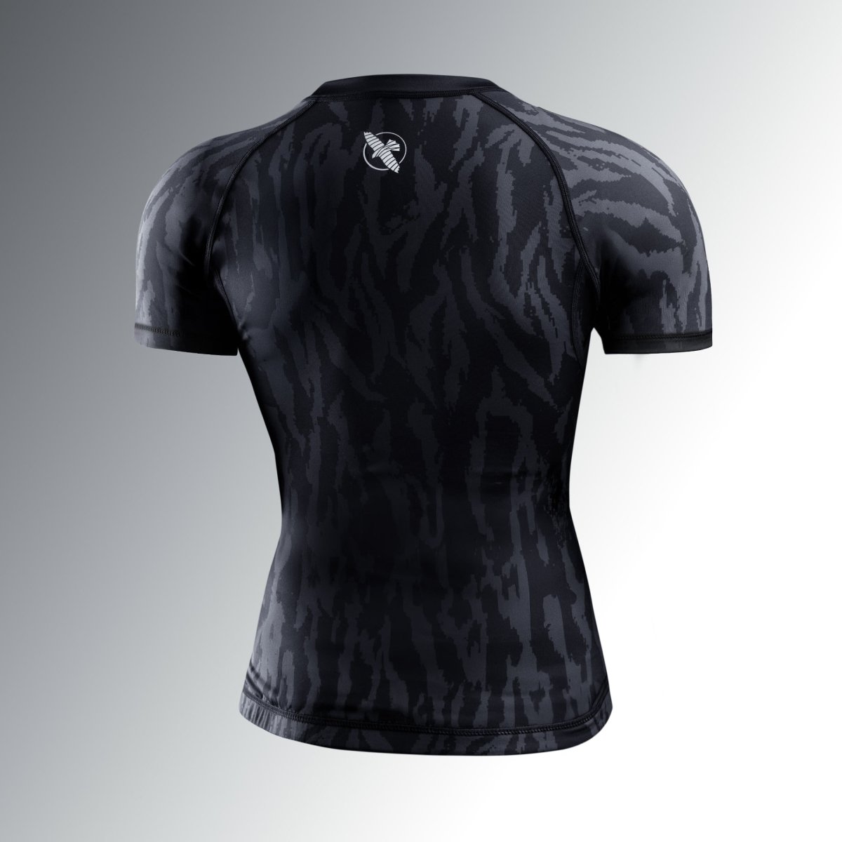 Bakifrån av den svarta Hayabusa Apex rashguard för kvinnor, andningsbart och halkfritt material